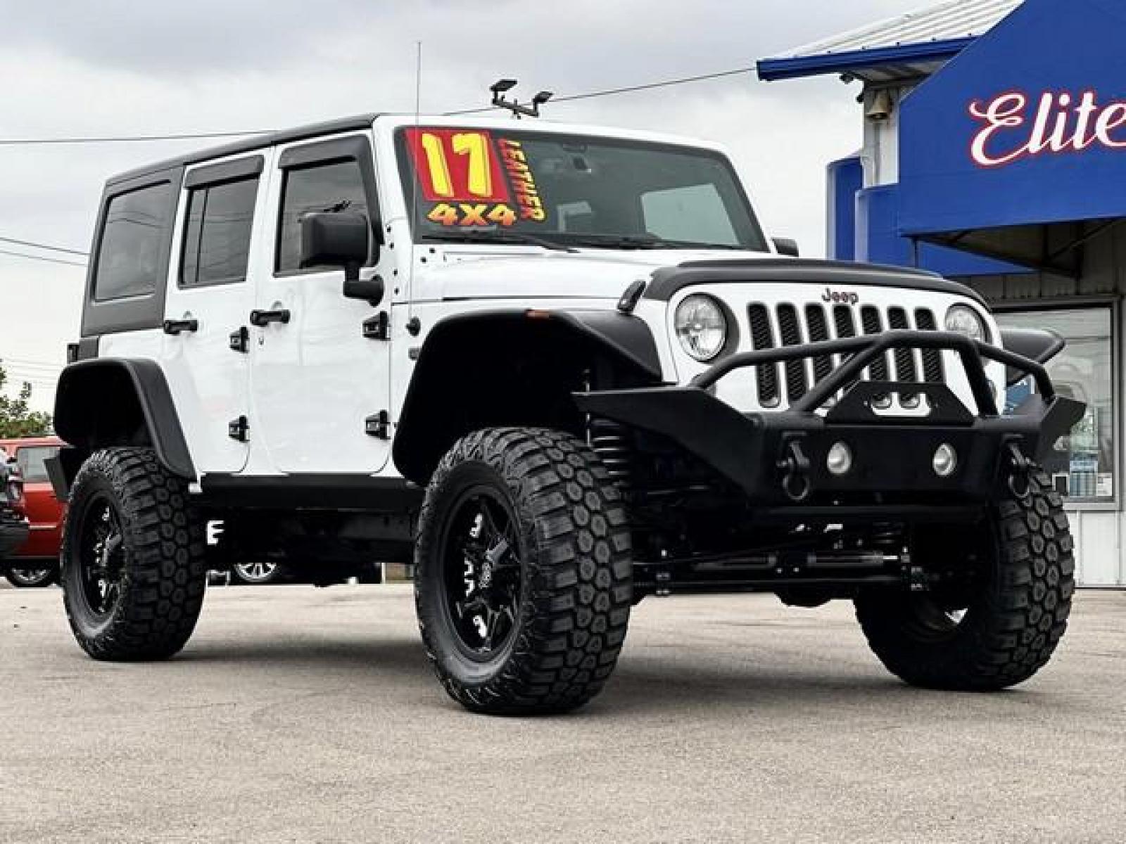 2017 WHITE JEEP WRANGLER (1C4BJWEGXHL) with an V6,3.6L(220 CID),DOHC engine, AUTOMATIC transmission, located at 14600 Frazho Road, Warren, MI, 48089, (586) 776-3400, 42.485996, -82.974220 - Photo #2
