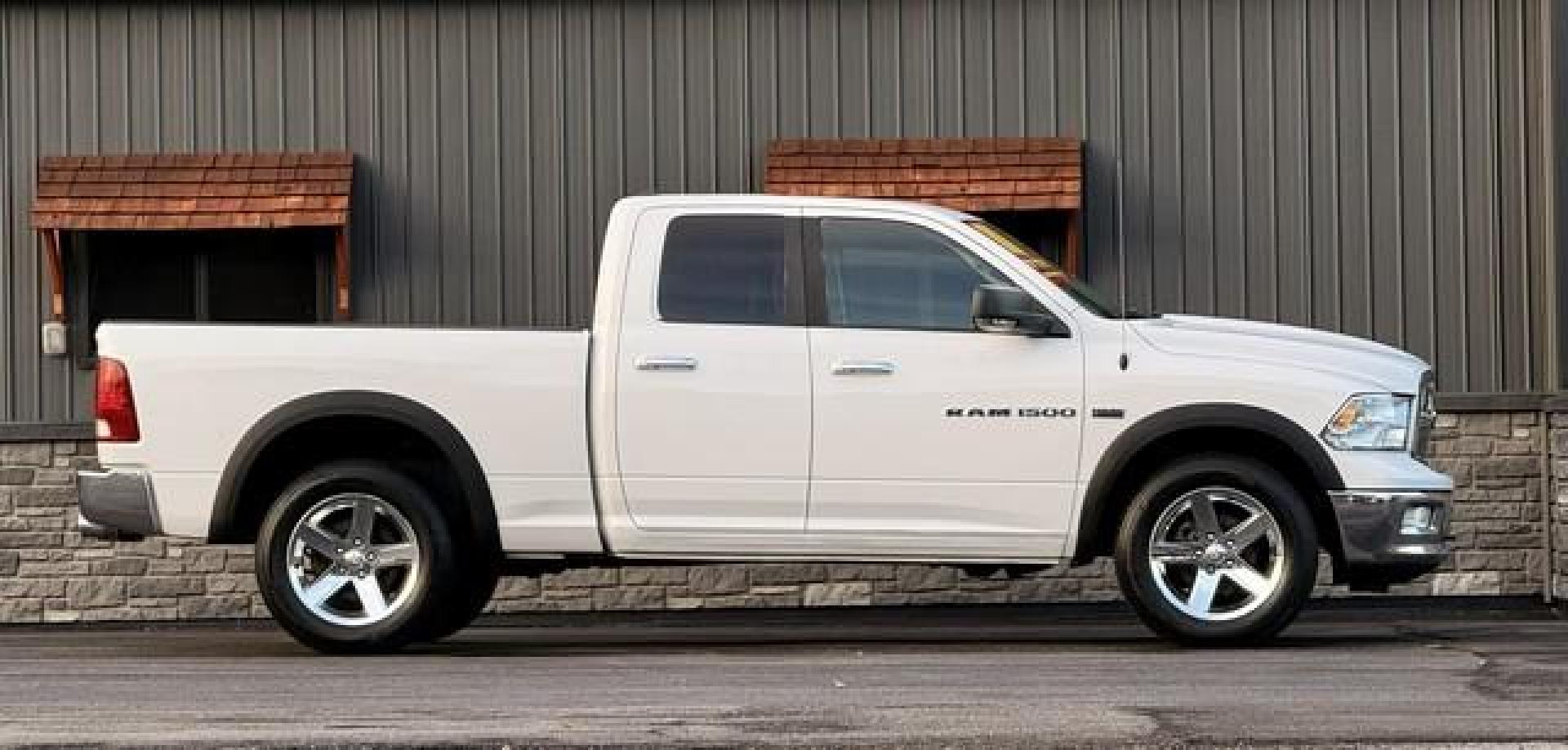 2011 WHITE RAM 1500 QUAD (1D7RV1GT9BS) with an V8,5.7L(345 CID),OHV engine, AUTOMATIC transmission, located at 14600 Frazho Road, Warren, MI, 48089, (586) 776-3400, 42.485996, -82.974220 - Photo#2