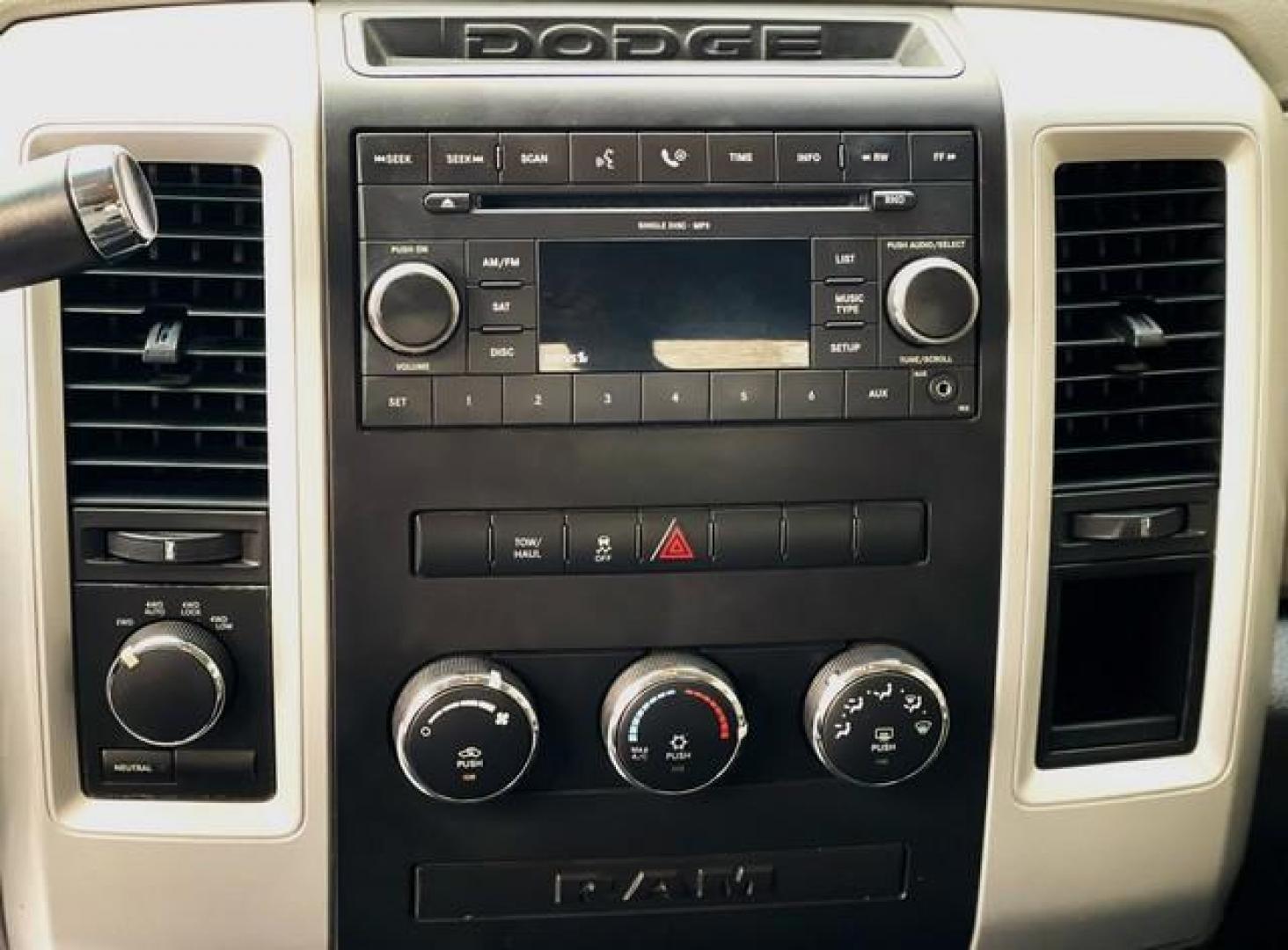 2011 WHITE RAM 1500 QUAD (1D7RV1GT9BS) with an V8,5.7L(345 CID),OHV engine, AUTOMATIC transmission, located at 14600 Frazho Road, Warren, MI, 48089, (586) 776-3400, 42.485996, -82.974220 - Photo#10