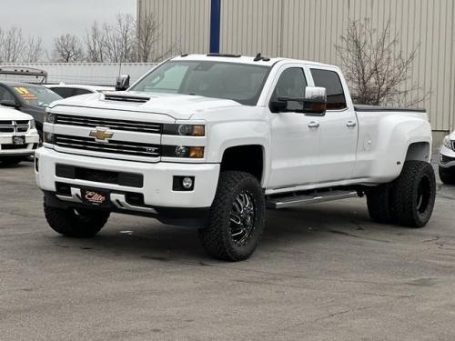 2017 CHEVROLET SILVERADO 3500 HD 4 DOOR CREW CAB PICKUP