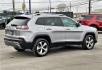 2019 SILVER METALLIC JEEP CHEROKEE (1C4PJMDX2KD) with an V6,3.2L(198 CID),DOHC engine, AUTOMATIC transmission, located at 14600 Frazho Road, Warren, MI, 48089, (586) 776-3400, 42.485996, -82.974220 - Photo #6