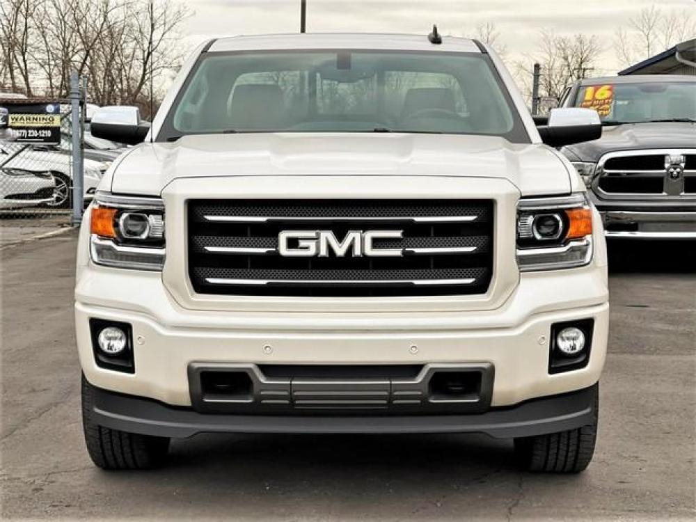 2015 PEARL WHITE GMC SIERRA 1500 (3GTU2VEC6FG) with an V8,5.3L(325 CID),OHV engine, AUTOMATIC transmission, located at 14600 Frazho Road, Warren, MI, 48089, (586) 776-3400, 42.485996, -82.974220 - Photo #2