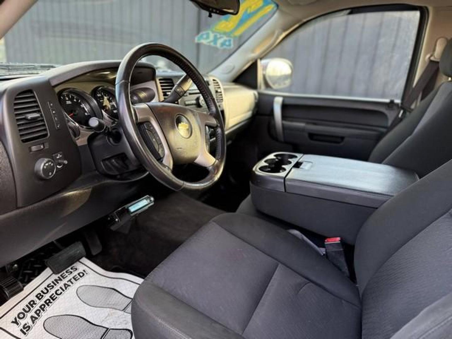 2012 RED CHEVROLET SILVERADO 1500 (1GCPKSE78CF) with an V8,5.3L(325 CID),OHV engine, AUTOMATIC transmission, located at 14600 Frazho Road, Warren, MI, 48089, (586) 776-3400, 42.485996, -82.974220 - Photo#8