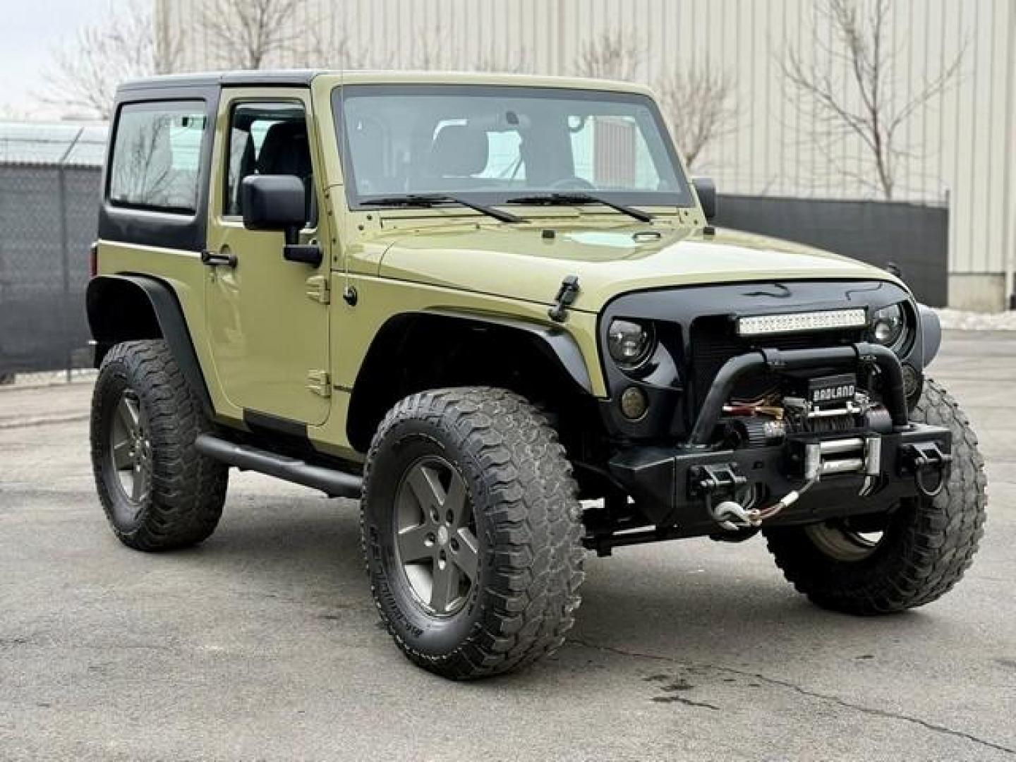 2013 GREEN JEEP WRANGLER (1C4AJWAG2DL) with an V6,3.6L(220 CID),DOHC engine, AUTOMATIC transmission, located at 14600 Frazho Road, Warren, MI, 48089, (586) 776-3400, 42.485996, -82.974220 - Photo#3