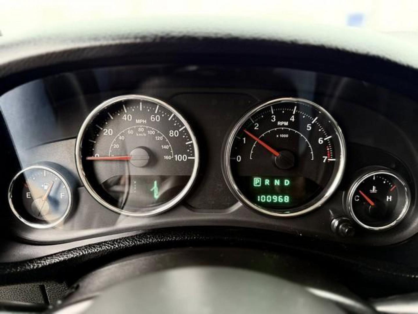 2013 GREEN JEEP WRANGLER (1C4AJWAG2DL) with an V6,3.6L(220 CID),DOHC engine, AUTOMATIC transmission, located at 14600 Frazho Road, Warren, MI, 48089, (586) 776-3400, 42.485996, -82.974220 - Photo#12