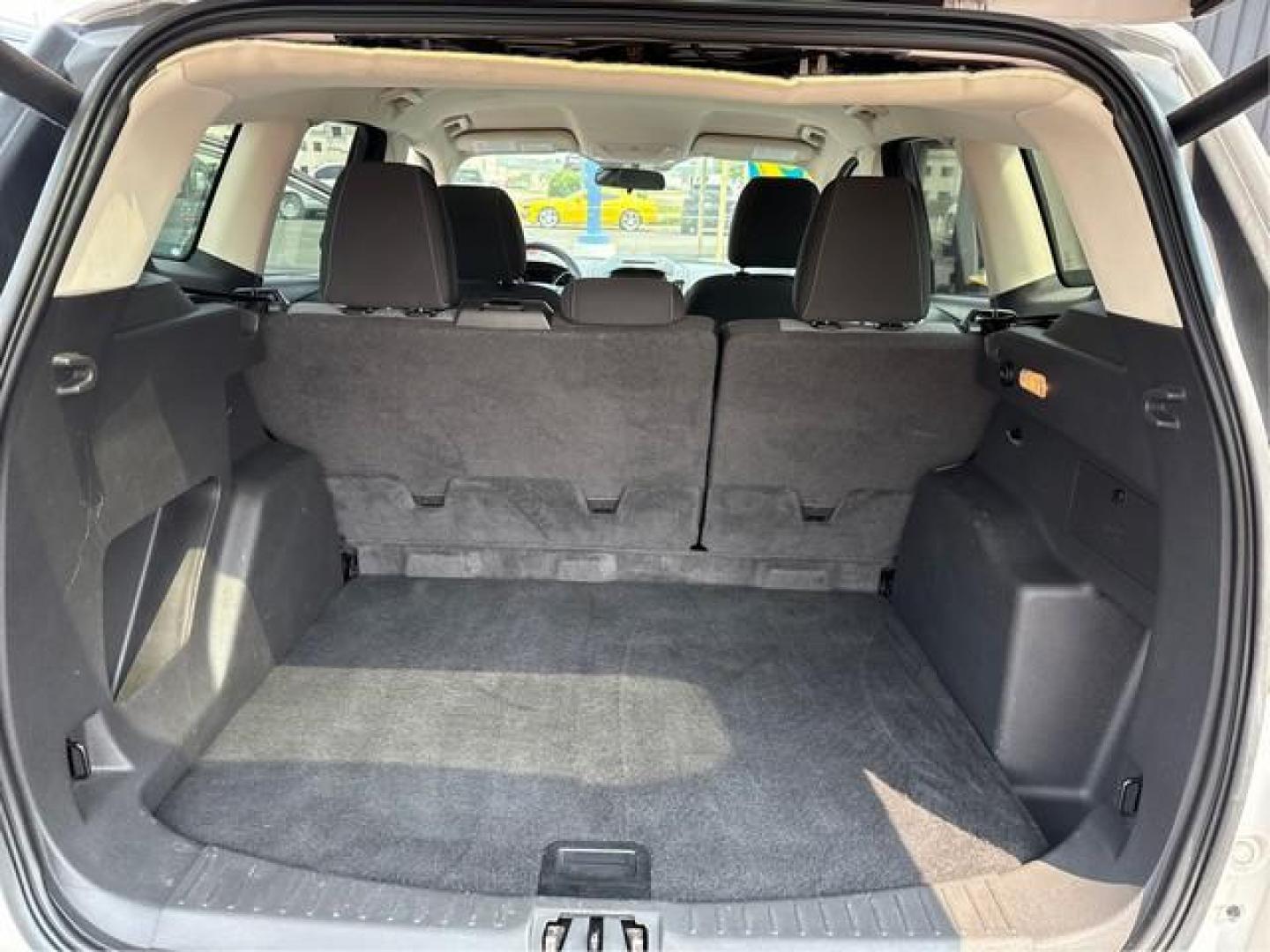 2017 WHITE FORD ESCAPE (1FMCU9GDXHU) with an L4,1.5L(91 CID),DOHC engine, AUTOMATIC transmission, located at 14600 Frazho Road, Warren, MI, 48089, (586) 776-3400, 42.485996, -82.974220 - Photo#10