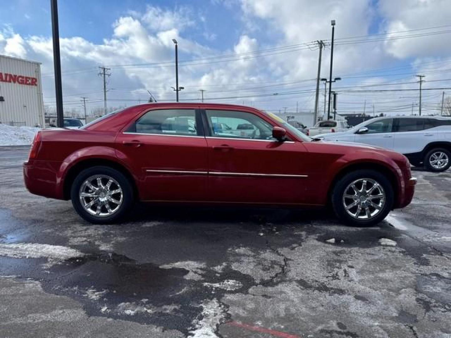 2008 RED CHRYSLER 300 (2C3KA33G08H) with an V6,3.5L(215 CID),SOHC engine, AUTOMATIC transmission, located at 14600 Frazho Road, Warren, MI, 48089, (586) 776-3400, 42.485996, -82.974220 - Photo#4
