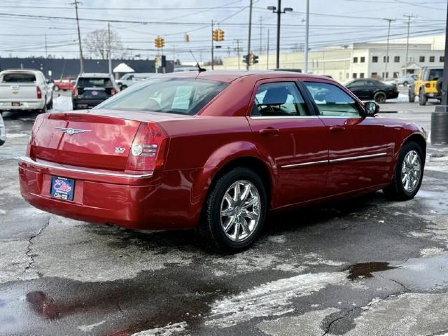 2008 RED CHRYSLER 300 (2C3KA33G08H) with an V6,3.5L(215 CID),SOHC engine, AUTOMATIC transmission, located at 14600 Frazho Road, Warren, MI, 48089, (586) 776-3400, 42.485996, -82.974220 - Photo#5