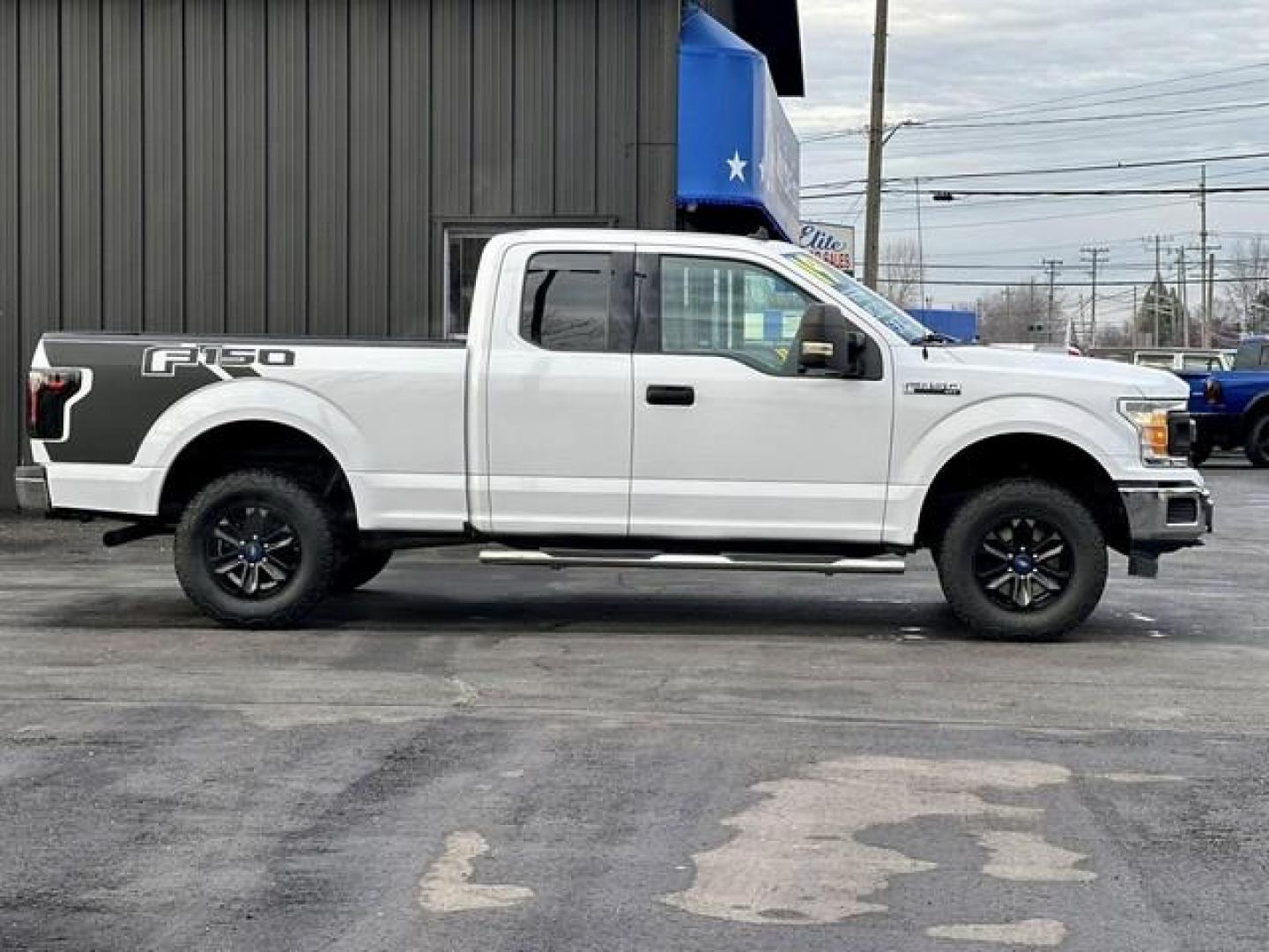 2019 WHITE FORD F-150 (1FTFX1E44KK) with an V6,3.5L(213 CID),DOHC engine, AUTOMATIC transmission, located at 14600 Frazho Road, Warren, MI, 48089, (586) 776-3400, 42.485996, -82.974220 - Photo#3
