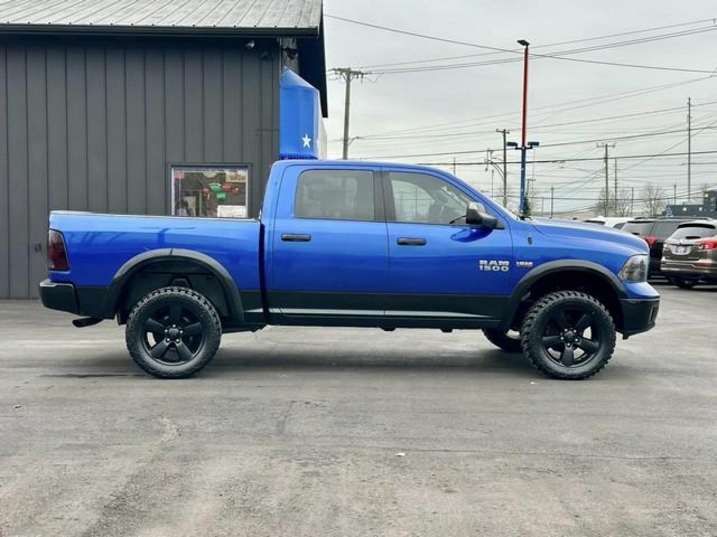 2017 BLUE RAM 1500 (1C6RR7LT1HS) with an V8,5.7L(345 CID),OHV engine, AUTOMATIC transmission, located at 14600 Frazho Road, Warren, MI, 48089, (586) 776-3400, 42.485996, -82.974220 - Photo#3