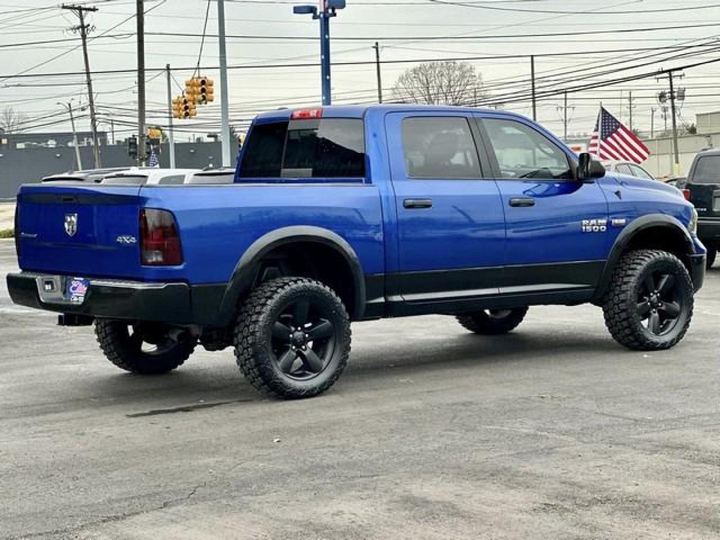 2017 BLUE RAM 1500 (1C6RR7LT1HS) with an V8,5.7L(345 CID),OHV engine, AUTOMATIC transmission, located at 14600 Frazho Road, Warren, MI, 48089, (586) 776-3400, 42.485996, -82.974220 - Photo#4