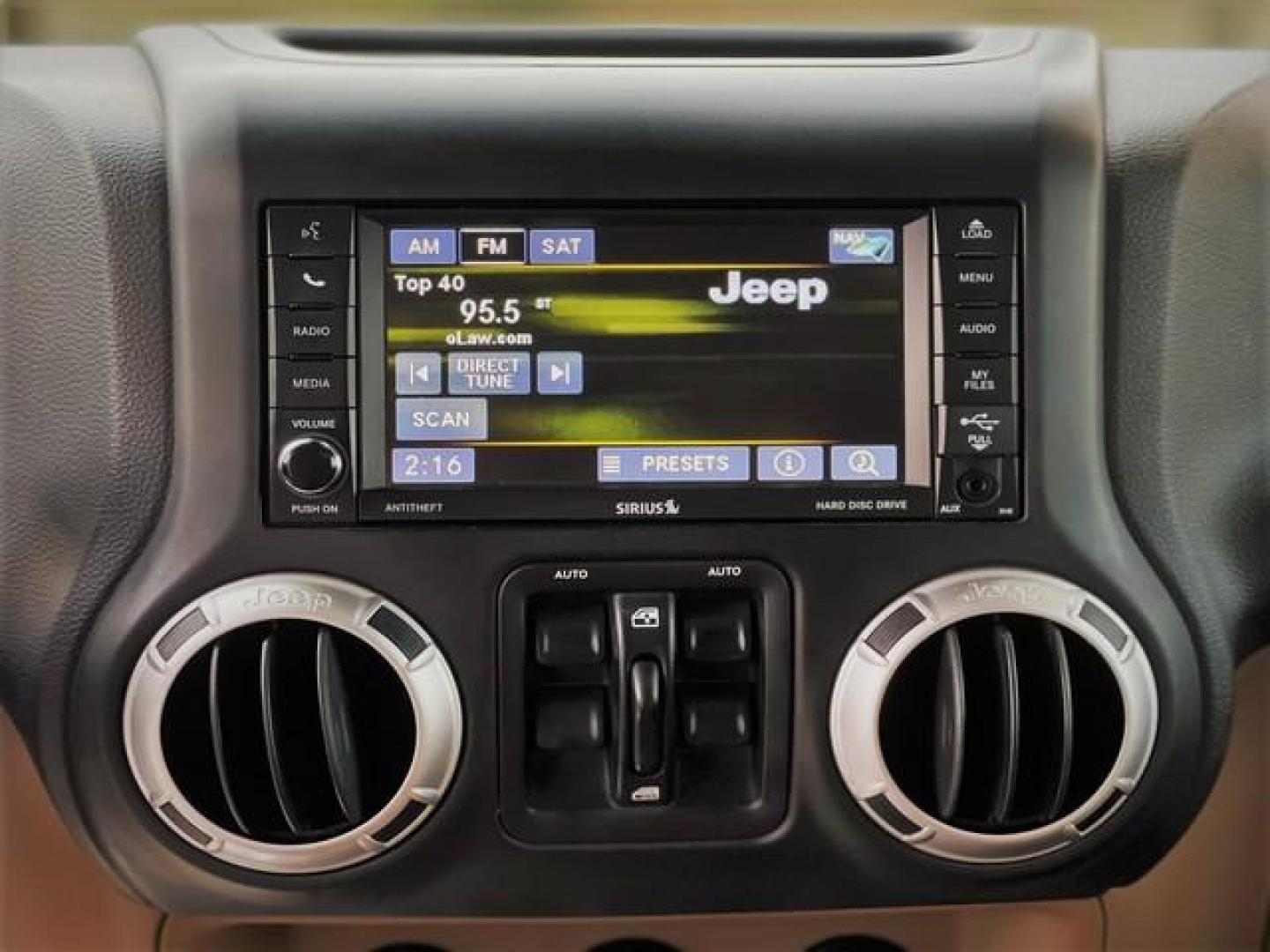2013 BLACK JEEP WRANGLER SAHARA (1C4BJWEG6DL) with an V6,3.6L(220 CID),DOHC engine, AUTOMATIC transmission, located at 14600 Frazho Road, Warren, MI, 48089, (586) 776-3400, 42.485996, -82.974220 - Photo#18