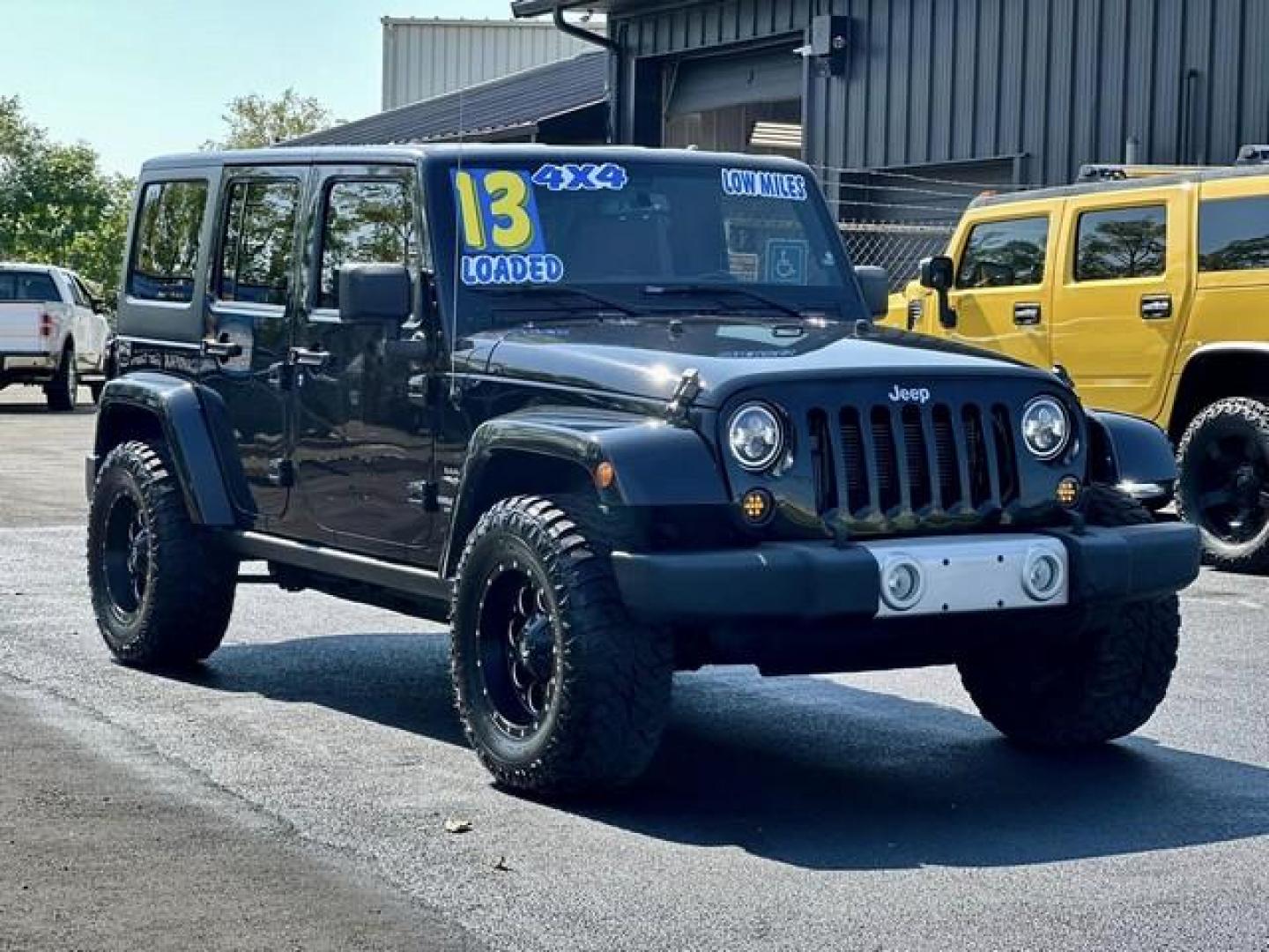 2013 BLACK JEEP WRANGLER SAHARA (1C4BJWEG6DL) with an V6,3.6L(220 CID),DOHC engine, AUTOMATIC transmission, located at 14600 Frazho Road, Warren, MI, 48089, (586) 776-3400, 42.485996, -82.974220 - Photo#2