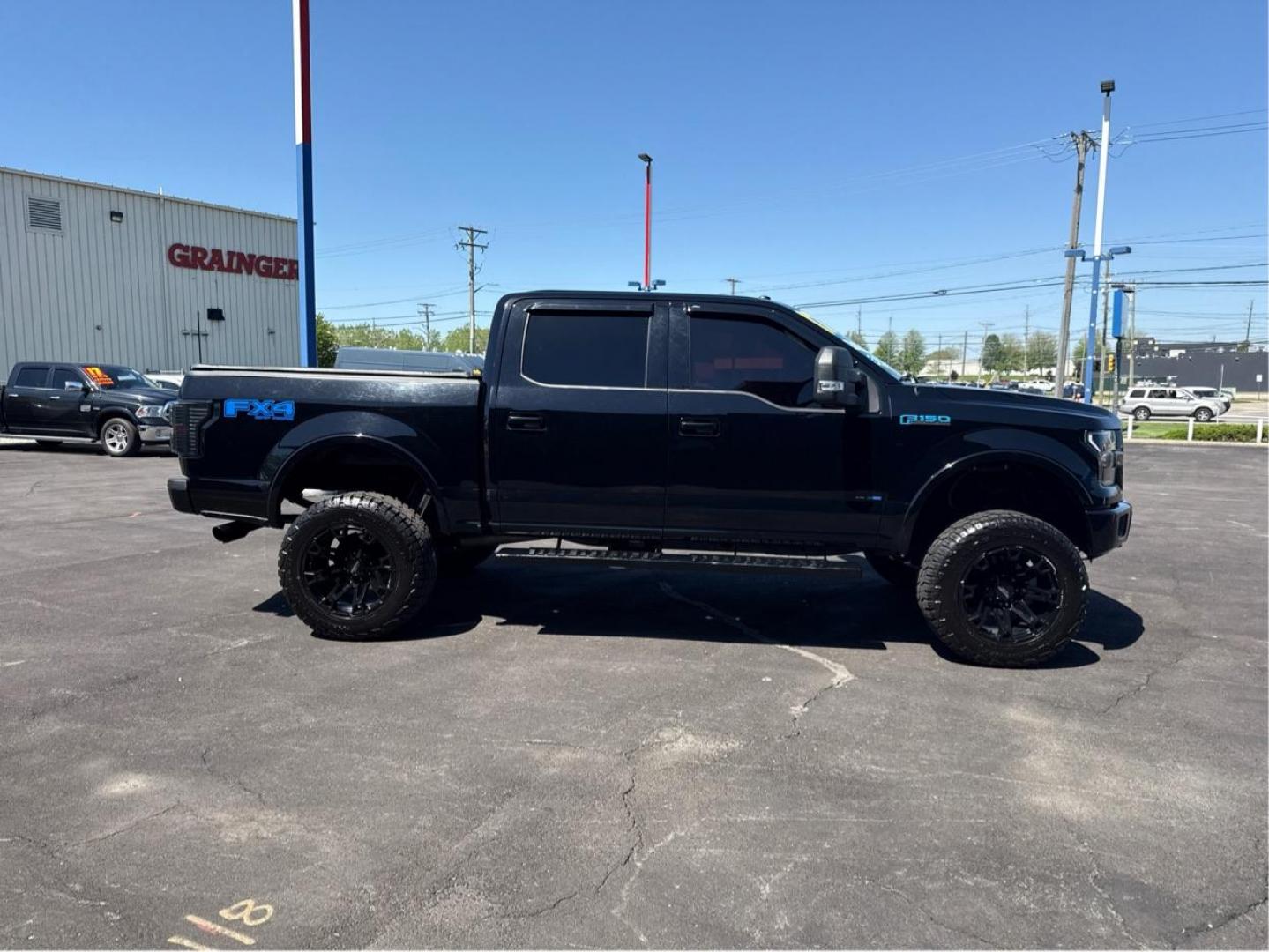 2017 BLACK /BLACK FORD F-150 (1FTEW1EFXHF) with an V8,5.0L(302 CID),DOHC engine, AUTOMATIC transmission, located at 14600 Frazho Road, Warren, MI, 48089, (586) 776-3400, 42.485996, -82.974220 - Photo#3