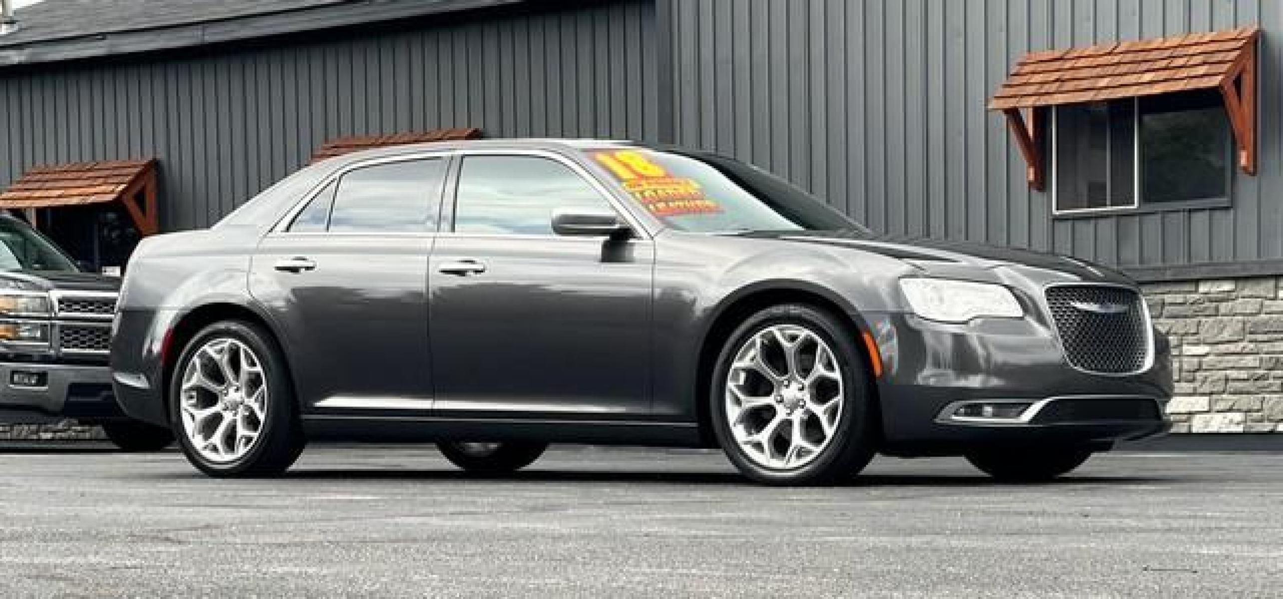 2018 GRANITE CHRYSTAL METALLIC CHRYSLER 300 (2C3CCAPT6JH) with an V8,5.7L(345 CID),OHV engine, AUTOMATIC transmission, located at 14600 Frazho Road, Warren, MI, 48089, (586) 776-3400, 42.485996, -82.974220 - Photo #3