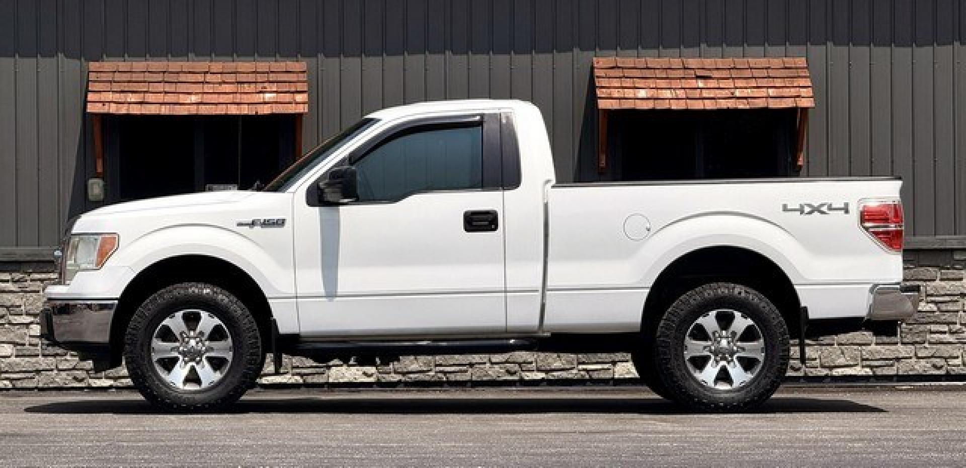2013 WHITE FORD F-150 (1FTMF1EM0DF) with an V6,3.7L(227 CID),DOHC engine, AUTOMATIC transmission, located at 14600 Frazho Road, Warren, MI, 48089, (586) 776-3400, 42.485996, -82.974220- Photo#1