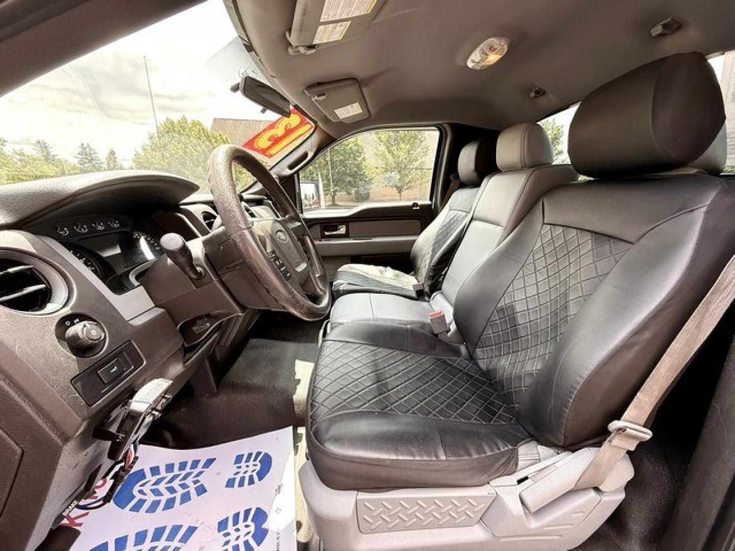 2013 WHITE FORD F-150 (1FTMF1EM0DF) with an V6,3.7L(227 CID),DOHC engine, AUTOMATIC transmission, located at 14600 Frazho Road, Warren, MI, 48089, (586) 776-3400, 42.485996, -82.974220- Photo#6