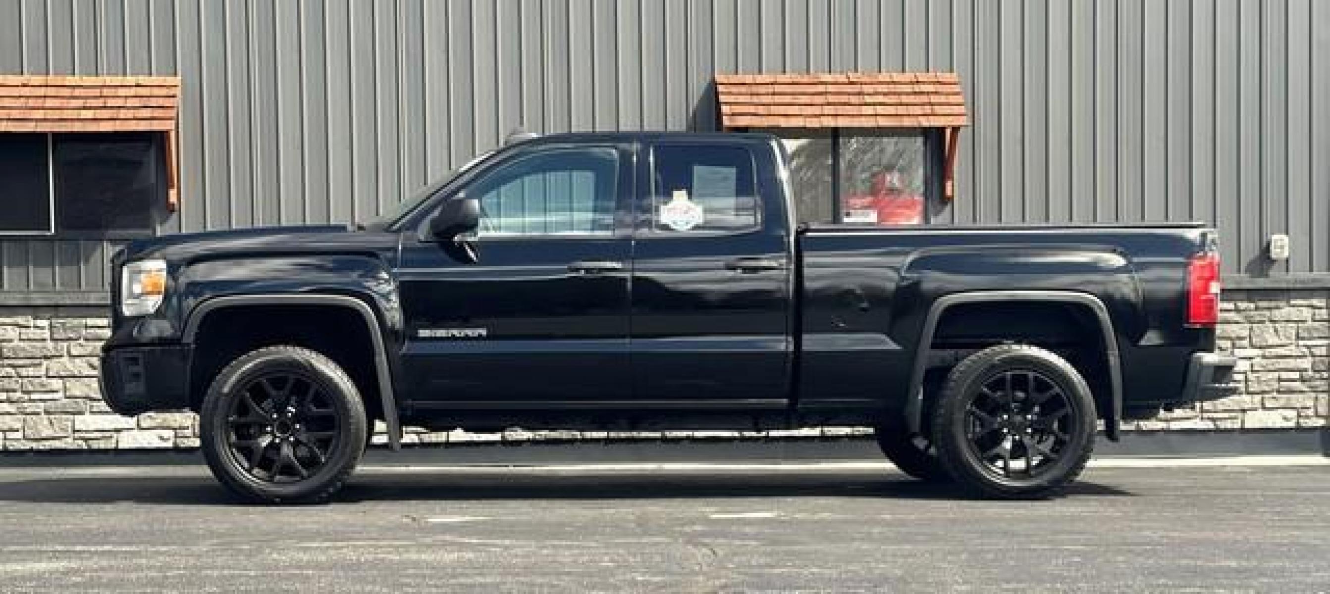 2015 BLACK GMC SIERRA 1500 (1GTV2TEC5FZ) with an V8,5.3L(325 CID),OHV engine, AUTOMATIC transmission, located at 14600 Frazho Road, Warren, MI, 48089, (586) 776-3400, 42.485996, -82.974220 - Photo #3