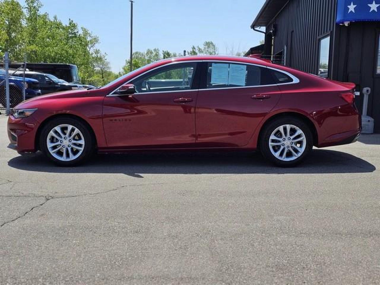 2018 RED CHEVROLET MALIBU (1G1ZD5ST0JF) with an L4,1.5L(91 CID),DOHC engine, AUTOMATIC transmission, located at 14600 Frazho Road, Warren, MI, 48089, (586) 776-3400, 42.485996, -82.974220 - Photo #7