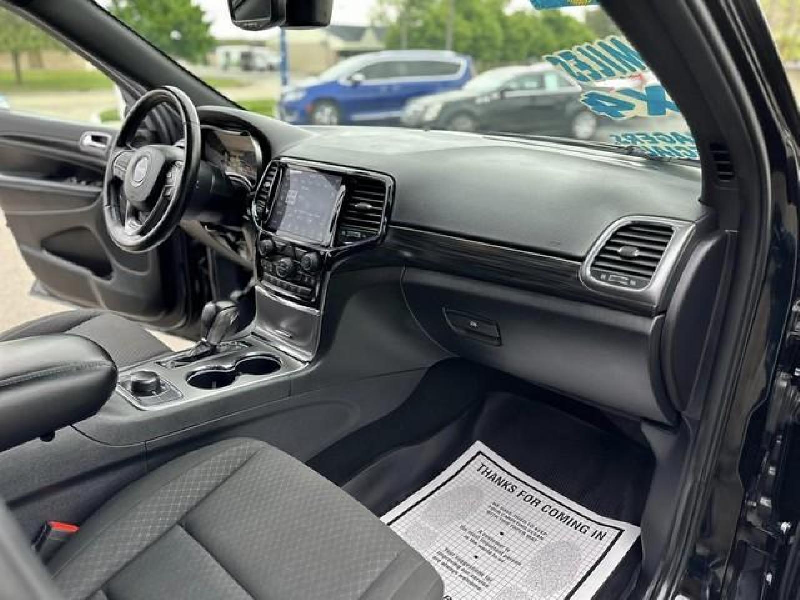 2019 BLACK JEEP GRAND CHEROKEE LAREDO/ALT (1C4RJFAG9KC) with an V6,3.6L(220 CID),DOHC engine, AUTOMATIC transmission, located at 14600 Frazho Road, Warren, MI, 48089, (586) 776-3400, 42.485996, -82.974220 - Photo #20