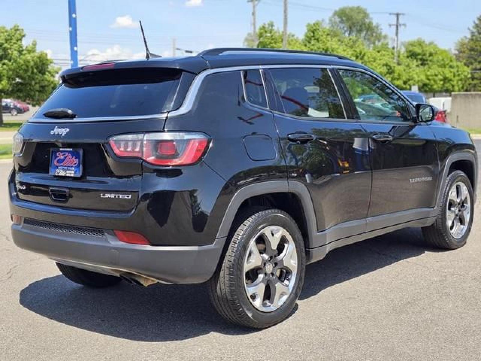 2019 BLACK JEEP COMPASS (3C4NJDCB9KT) with an L4,2.4L(144 CID), engine, AUTOMATIC transmission, located at 14600 Frazho Road, Warren, MI, 48089, (586) 776-3400, 42.485996, -82.974220 - Photo #4