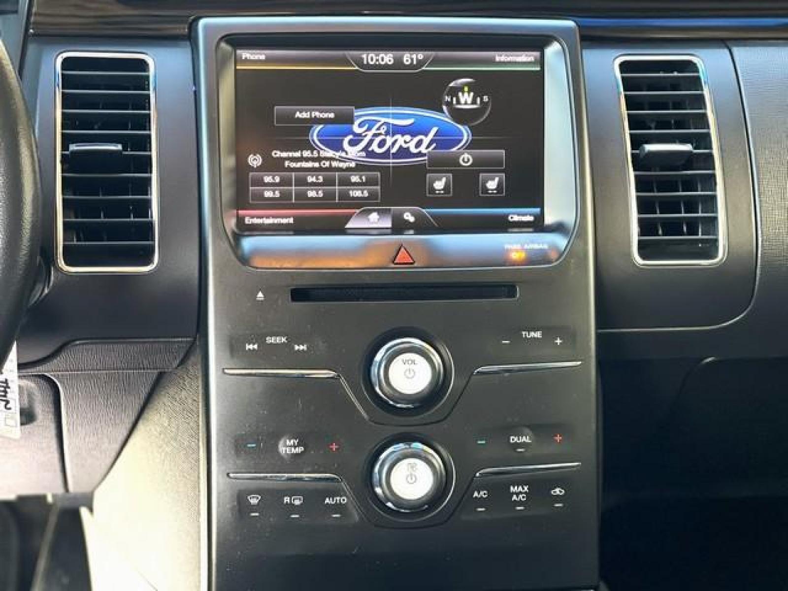 2013 SILVER FORD FLEX (2FMGK5C80DB) with an V6,3.5L(213 CID),DOHC engine, AUTOMATIC transmission, located at 14600 Frazho Road, Warren, MI, 48089, (586) 776-3400, 42.485996, -82.974220 - Photo #12