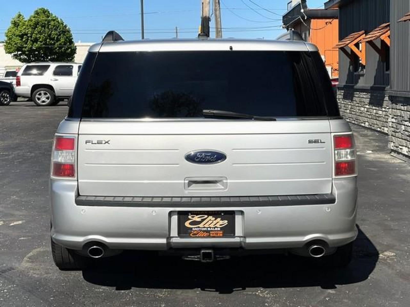 2013 SILVER FORD FLEX (2FMGK5C80DB) with an V6,3.5L(213 CID),DOHC engine, AUTOMATIC transmission, located at 14600 Frazho Road, Warren, MI, 48089, (586) 776-3400, 42.485996, -82.974220 - Photo #6