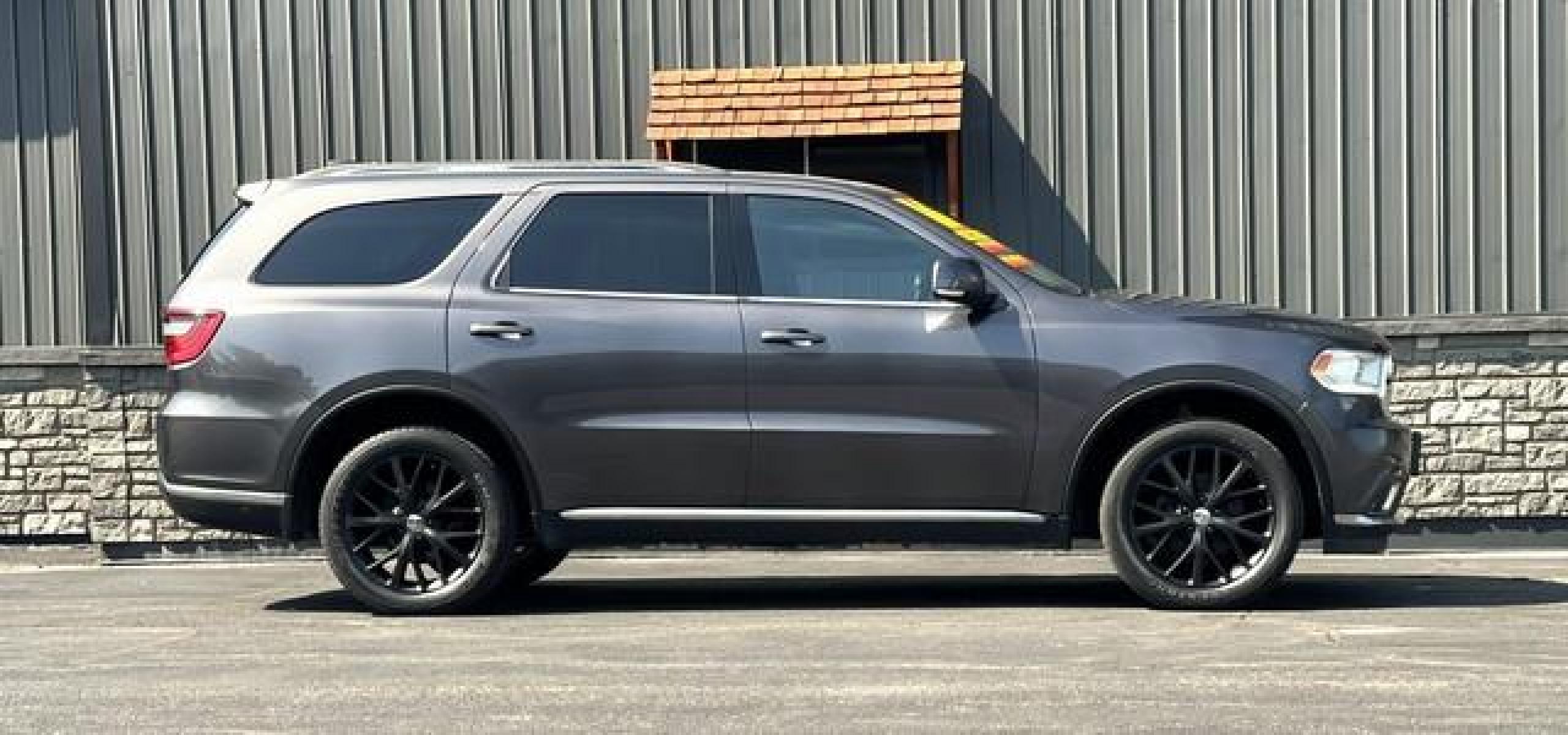 2016 GRAY DODGE DURANGO (1C4RDJDG7GC) with an V6,3.6L(220 CID),DOHC engine, AUTOMATIC transmission, located at 14600 Frazho Road, Warren, MI, 48089, (586) 776-3400, 42.485996, -82.974220 - Photo #5