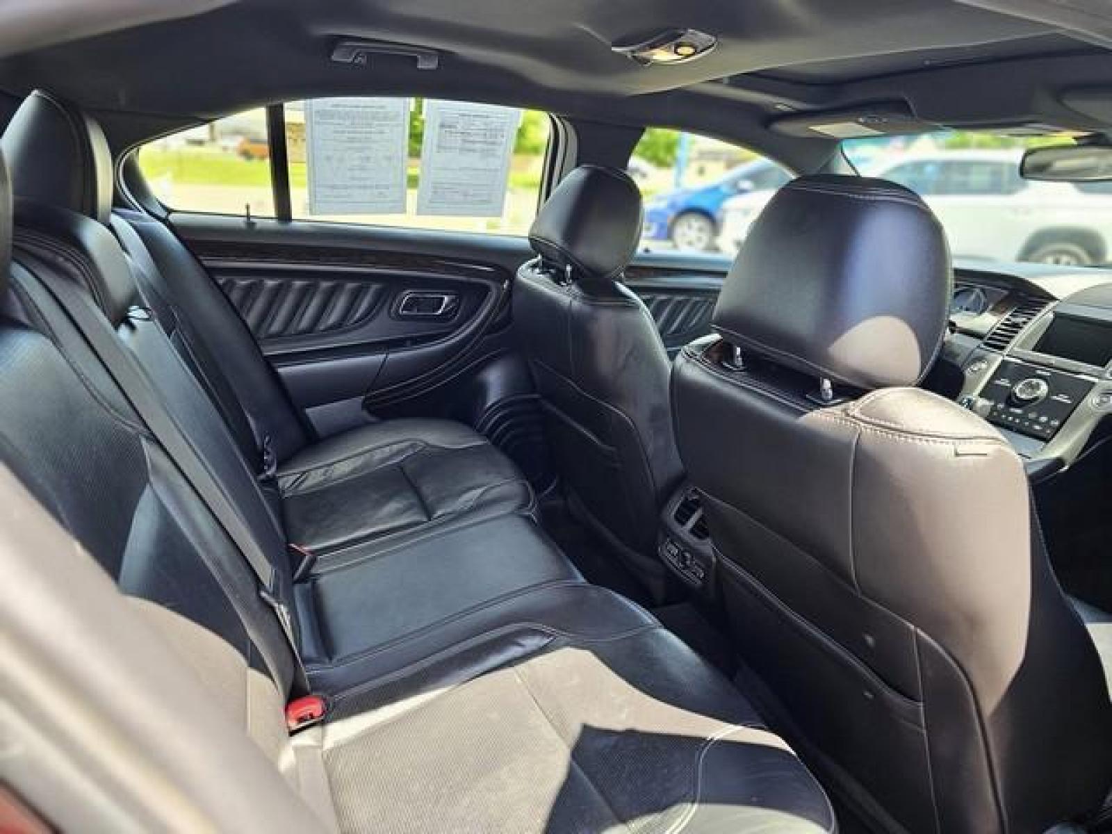 2018 MAROON FORD TAURUS (1FAHP2J81JG) with an V6,3.5L(213 CID),DOHC engine, AUTOMATIC transmission, located at 14600 Frazho Road, Warren, MI, 48089, (586) 776-3400, 42.485996, -82.974220 - Photo #16