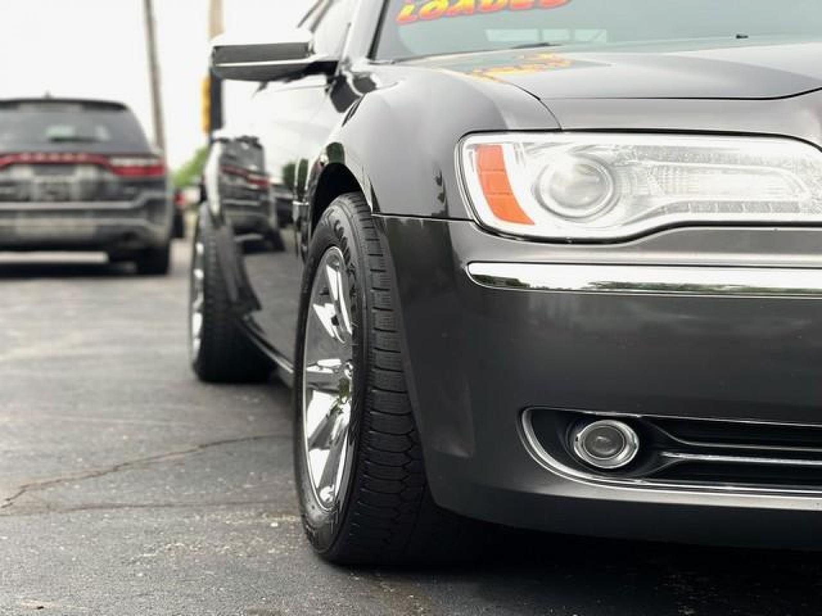 2013 GRANITE CHRYSTAL METALLIC CHRYSLER 300 (2C3CCAET3DH) with an V8,5.7L(345 CID),OHV engine, AUTOMATIC transmission, located at 14600 Frazho Road, Warren, MI, 48089, (586) 776-3400, 42.485996, -82.974220 - Photo #4