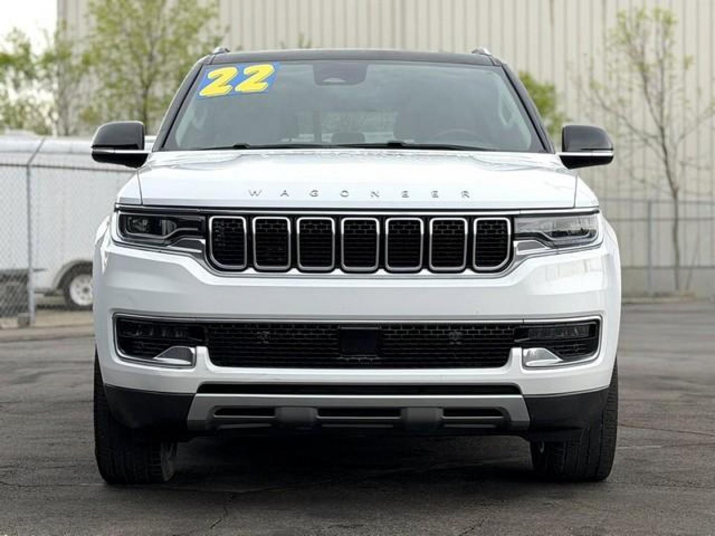 2022 WHITE JEEP WAGONEER (1C4SJVBT6NS) with an V8,5.7L(345 CID),OHV engine, AUTOMATIC transmission, located at 14600 Frazho Road, Warren, MI, 48089, (586) 776-3400, 42.485996, -82.974220 - Photo#1