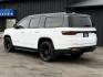 2022 WHITE JEEP WAGONEER (1C4SJVBT6NS) with an V8,5.7L(345 CID),OHV engine, AUTOMATIC transmission, located at 14600 Frazho Road, Warren, MI, 48089, (586) 776-3400, 42.485996, -82.974220 - Photo#6