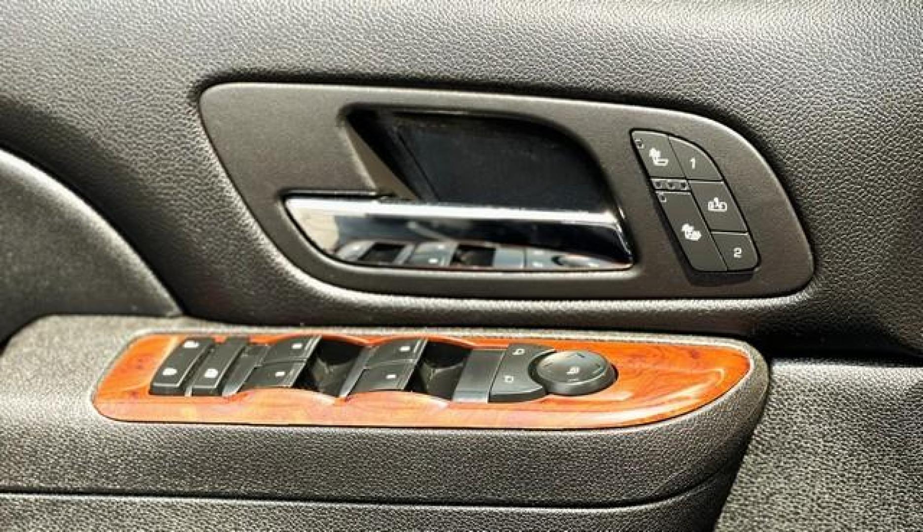 2012 BLACK GMC SIERRA 3500 HD (1GT424C85CF) with an V8,6.6L(403 CID),OHV engine, AUTOMATIC transmission, located at 14600 Frazho Road, Warren, MI, 48089, (586) 776-3400, 42.485996, -82.974220 - Photo#16