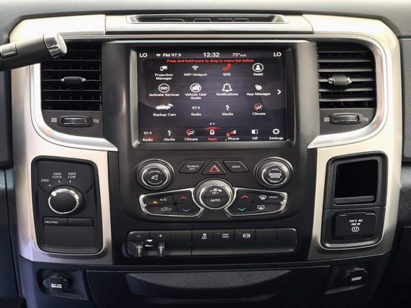 2018 BLACK RAM 3500 (3C63R3DL8JG) with an L6,6.7L(408 CID),OHV engine, AUTOMATIC transmission, located at 14600 Frazho Road, Warren, MI, 48089, (586) 776-3400, 42.485996, -82.974220 - Photo#9