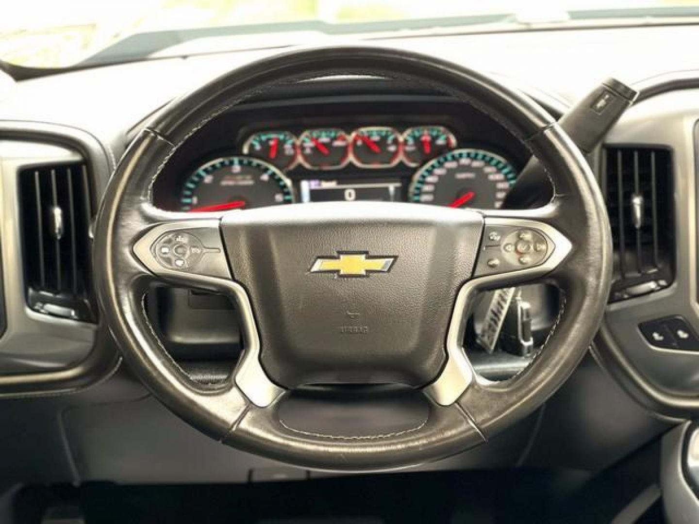2016 BLACK CHEVROLET SILVERADO 1500 (3GCUKSEC4GG) with an V8,5.3L(325 CID),OHV engine, AUTOMATIC transmission, located at 14600 Frazho Road, Warren, MI, 48089, (586) 776-3400, 42.485996, -82.974220 - Photo#10