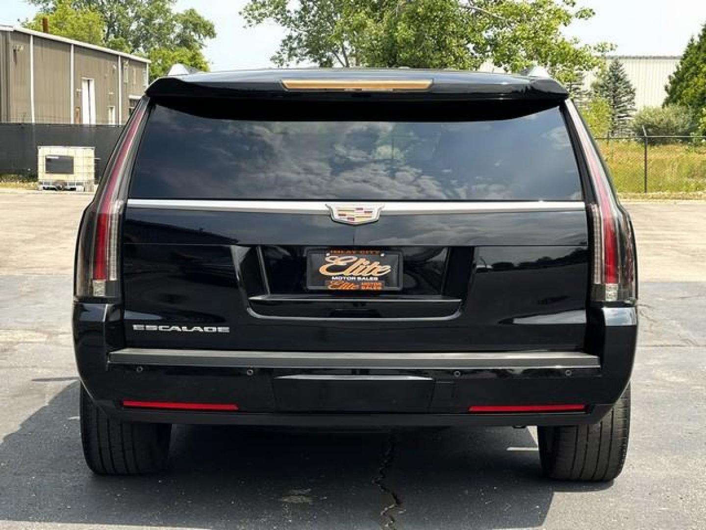 2015 BLACK CADILLAC ESCALADE (1GYS4NKJ7FR) with an V8,6.2L(376 CID),OHV engine, AUTOMATIC transmission, located at 14600 Frazho Road, Warren, MI, 48089, (586) 776-3400, 42.485996, -82.974220 - Photo#3