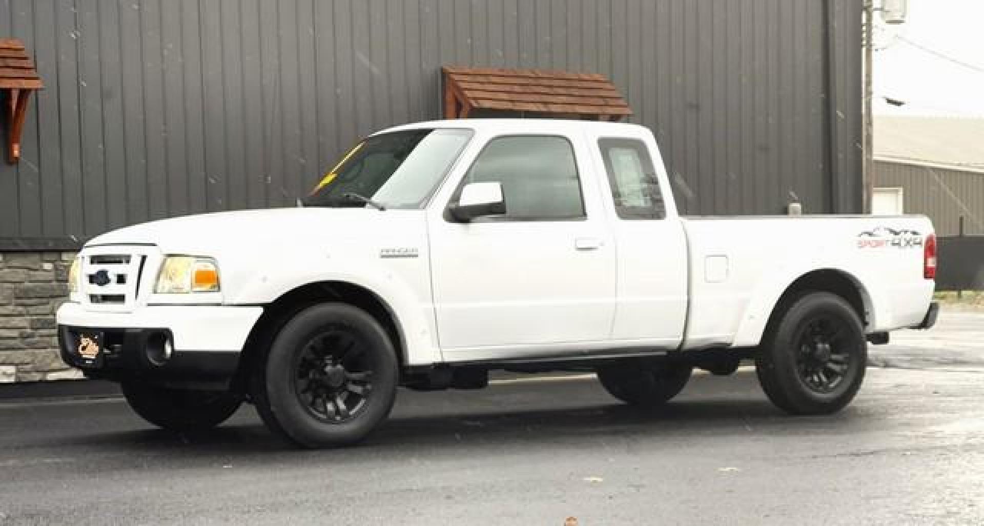2011 WHITE FORD RANGER (1FTLR4FE4BP) with an V6,4.0L(245 CID),SOHC engine, AUTOMATIC transmission, located at 14600 Frazho Road, Warren, MI, 48089, (586) 776-3400, 42.485996, -82.974220 - Photo#1