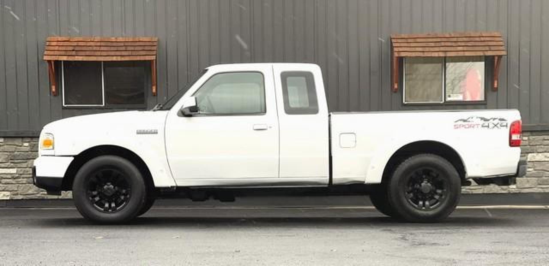 2011 WHITE FORD RANGER (1FTLR4FE4BP) with an V6,4.0L(245 CID),SOHC engine, AUTOMATIC transmission, located at 14600 Frazho Road, Warren, MI, 48089, (586) 776-3400, 42.485996, -82.974220 - Photo#6
