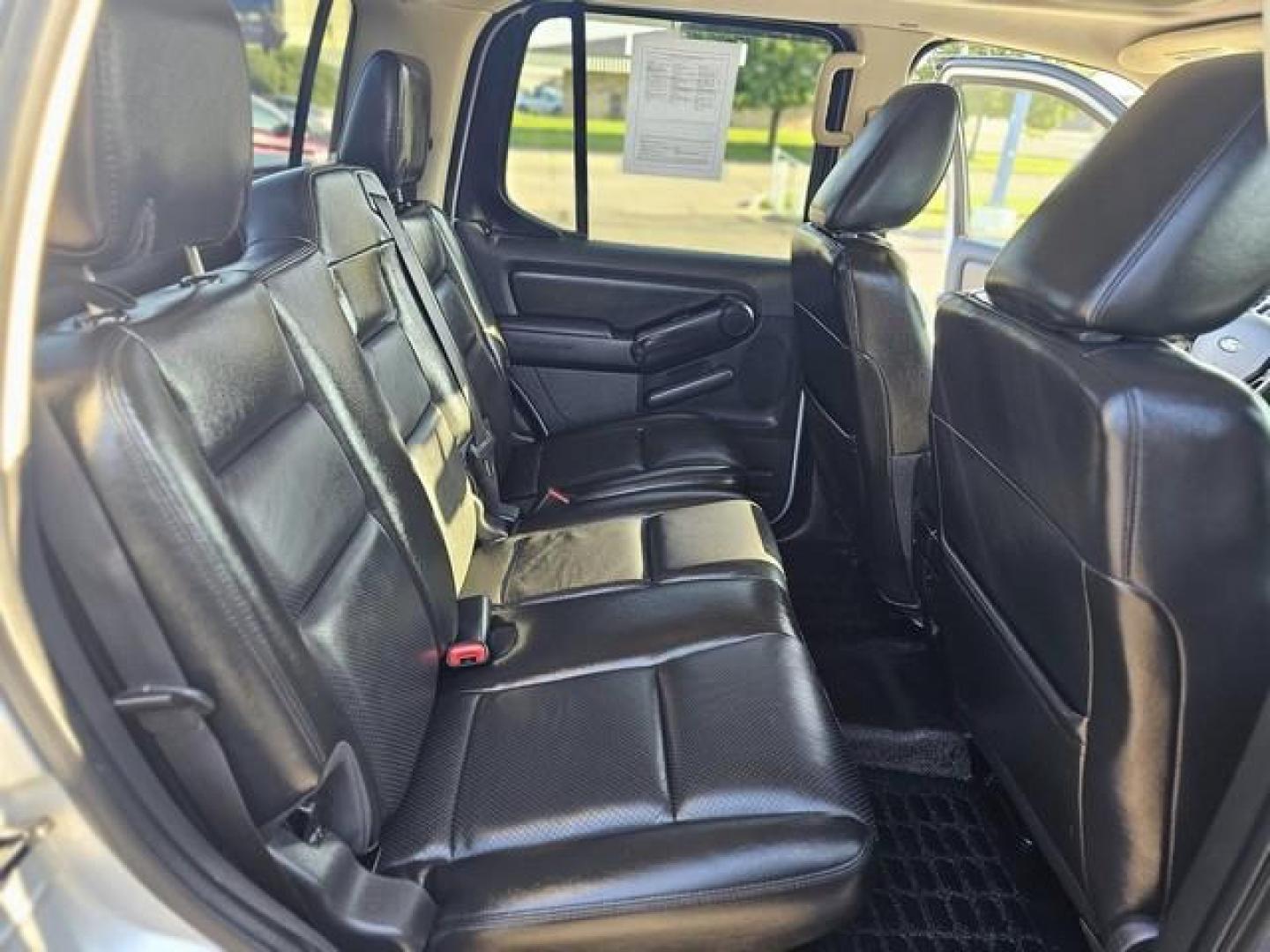 2010 SILVER FORD EXPLORER SPORT TRAC (1FMEU2D83AU) with an V8,4.6L(281 CID),SOHC engine, AUTOMATIC transmission, located at 14600 Frazho Road, Warren, MI, 48089, (586) 776-3400, 42.485996, -82.974220 - Photo#16