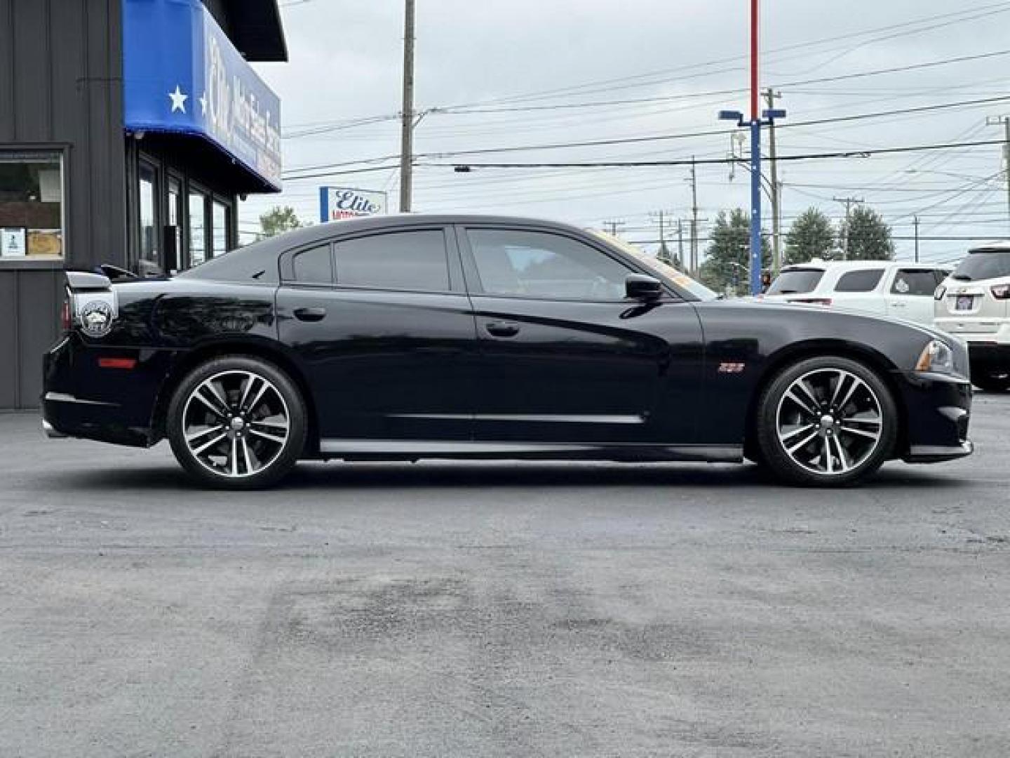 2012 BLACK DODGE CHARGER (2C3CDXGJ0CH) with an V8,6.4L(392 CID),OHV engine, AUTOMATIC transmission, located at 14600 Frazho Road, Warren, MI, 48089, (586) 776-3400, 42.485996, -82.974220 - Photo#3
