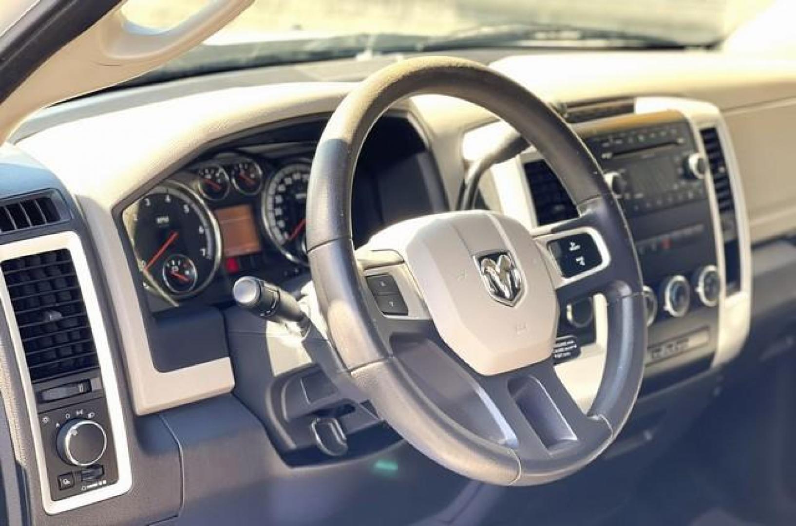 2009 WHITE DODGE RAM 1500 (1D3HV13P29S) with an V8,4.7L(287 CID),SOHC engine, AUTOMATIC transmission, located at 14600 Frazho Road, Warren, MI, 48089, (586) 776-3400, 42.485996, -82.974220 - Photo#9