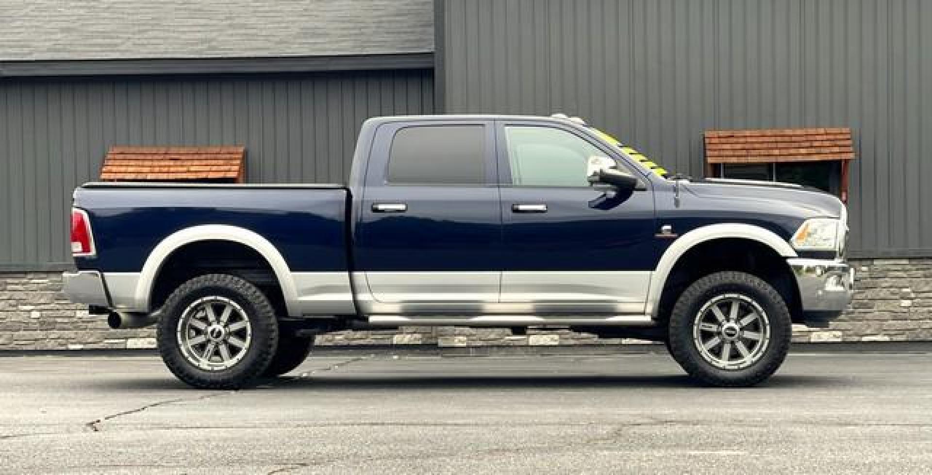 2016 BLUE RAM 2500 (3C6UR5FL2GG) with an L6,6.7L(408 CID),OHV engine, AUTOMATIC transmission, located at 14600 Frazho Road, Warren, MI, 48089, (586) 776-3400, 42.485996, -82.974220 - Photo#5