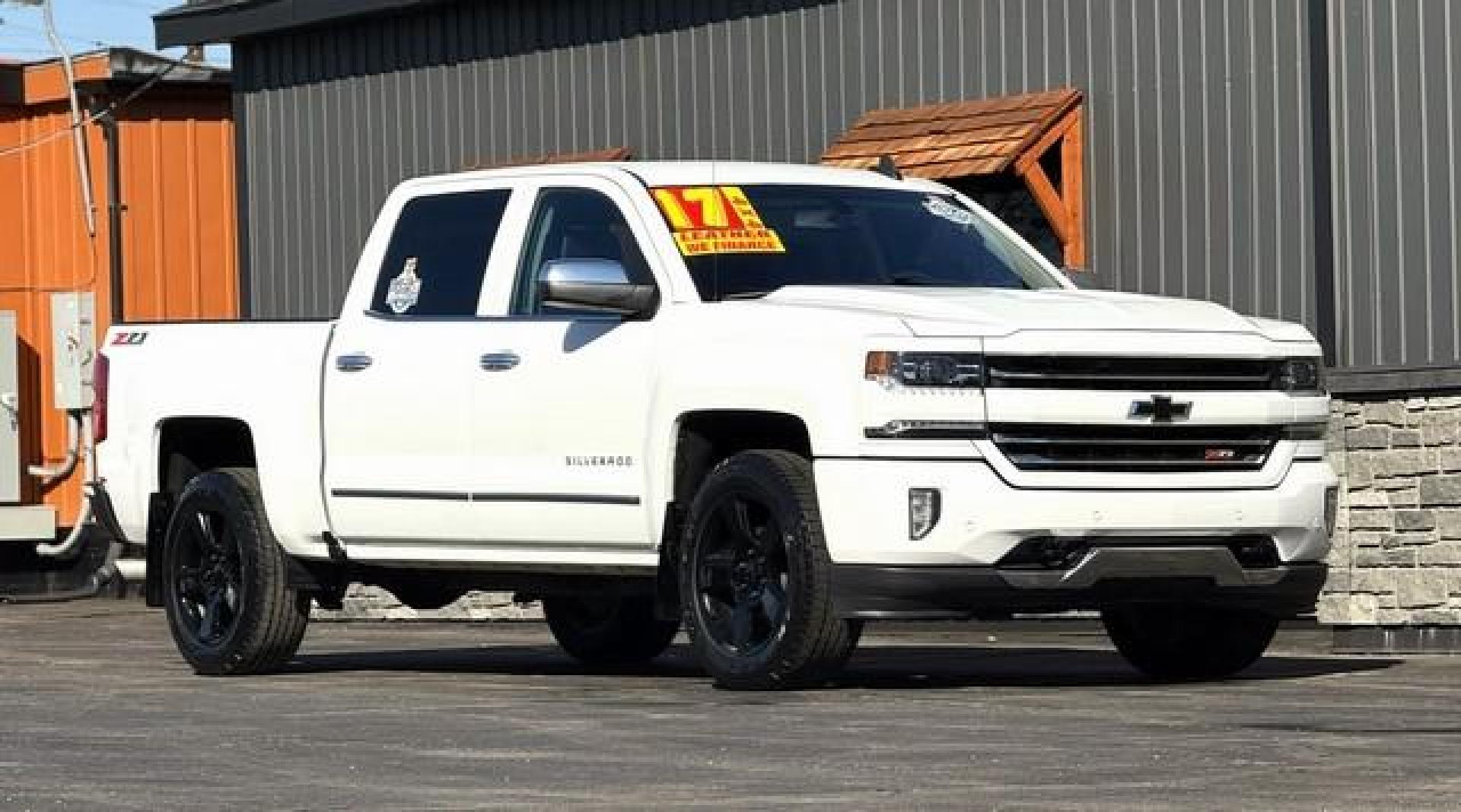 2017 WHITE CHEVROLET SILVERADO 1500 (3GCUKSEJ9HG) with an V8,6.2L(376 CID),OHV engine, AUTOMATIC transmission, located at 14600 Frazho Road, Warren, MI, 48089, (586) 776-3400, 42.485996, -82.974220 - Photo#3