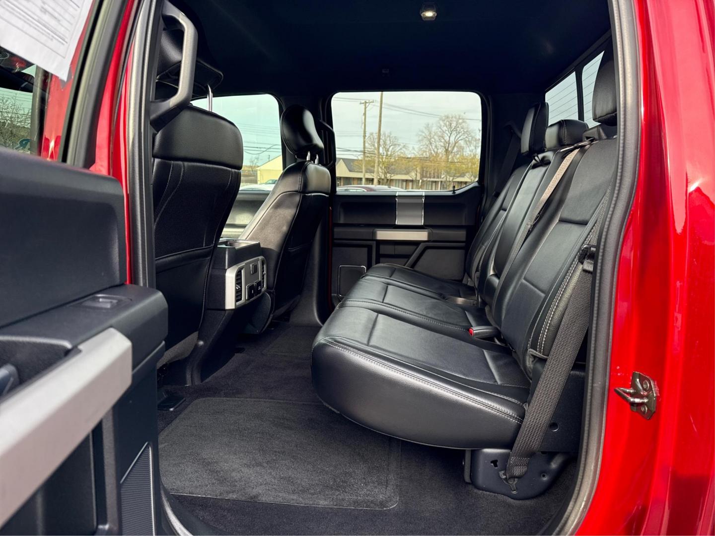 2017 RUBY RED METTALIC FORD F-150 (1FTEW1EF5HF) with an V8,5.0L(302 CID),DOHC engine, AUTOMATIC transmission, located at 14600 Frazho Road, Warren, MI, 48089, (586) 776-3400, 42.485996, -82.974220 - Photo#9