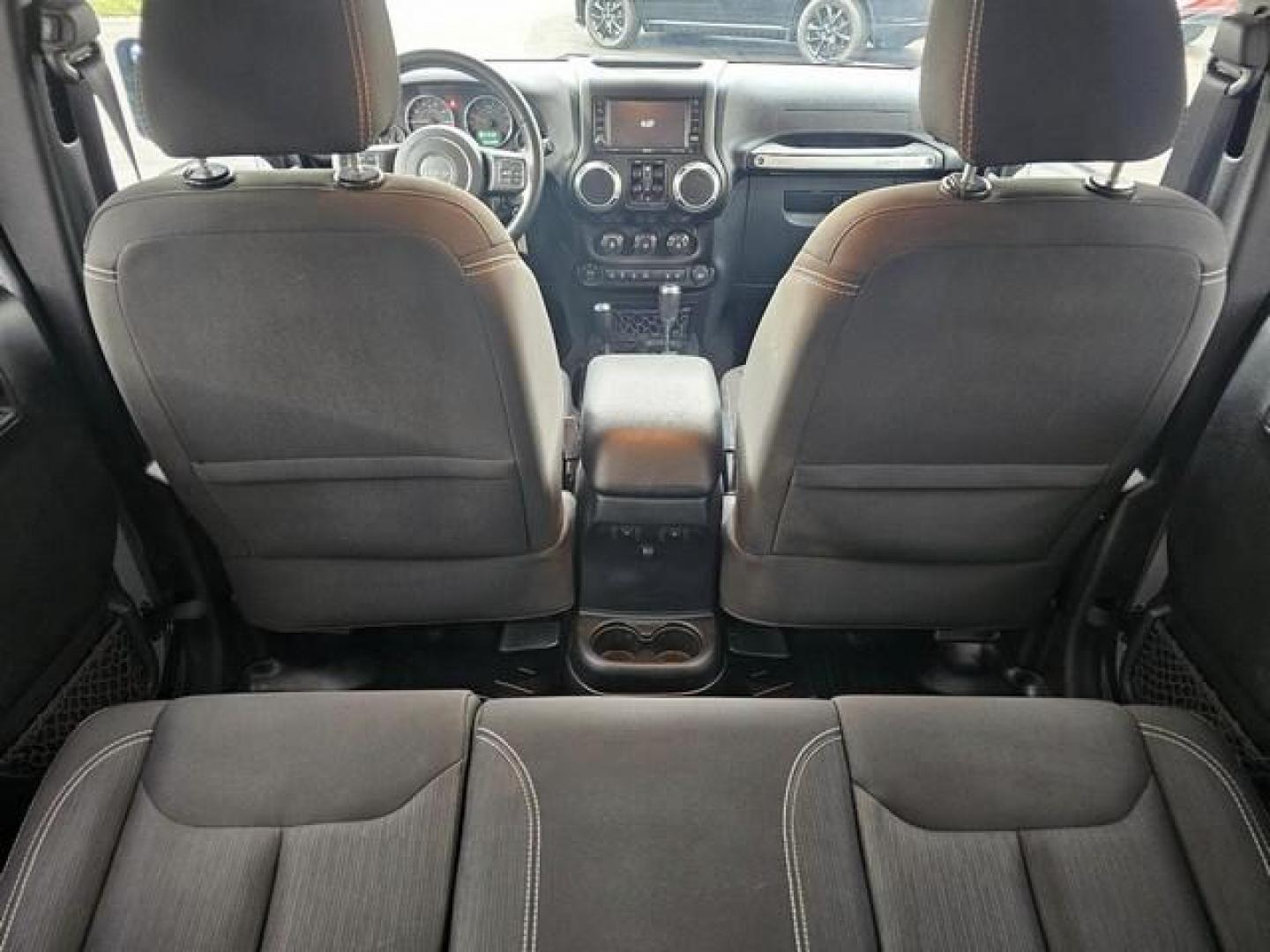 2016 SILVER JEEP WRANGLER (1C4BJWEG1GL) with an V6,3.6L(220 CID),DOHC engine, AUTOMATIC transmission, located at 14600 Frazho Road, Warren, MI, 48089, (586) 776-3400, 42.485996, -82.974220 - Photo#10