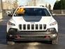 2016 WHITE JEEP CHEROKEE TRAILHAWK (1C4PJMBBXGW) with an L4,2.4L(144 CID),SOHC engine, AUTOMATIC transmission, located at 14600 Frazho Road, Warren, MI, 48089, (586) 776-3400, 42.485996, -82.974220 - Photo#3