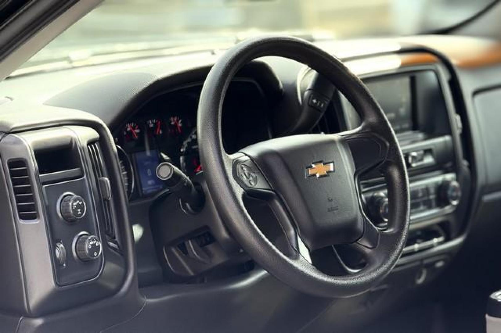 2018 BLACK CHEVROLET SILVERADO 1500 (1GCVKPEC2JZ) with an V8,5.3L(325 CID),OHV engine, AUTOMATIC transmission, located at 14600 Frazho Road, Warren, MI, 48089, (586) 776-3400, 42.485996, -82.974220 - Photo#8