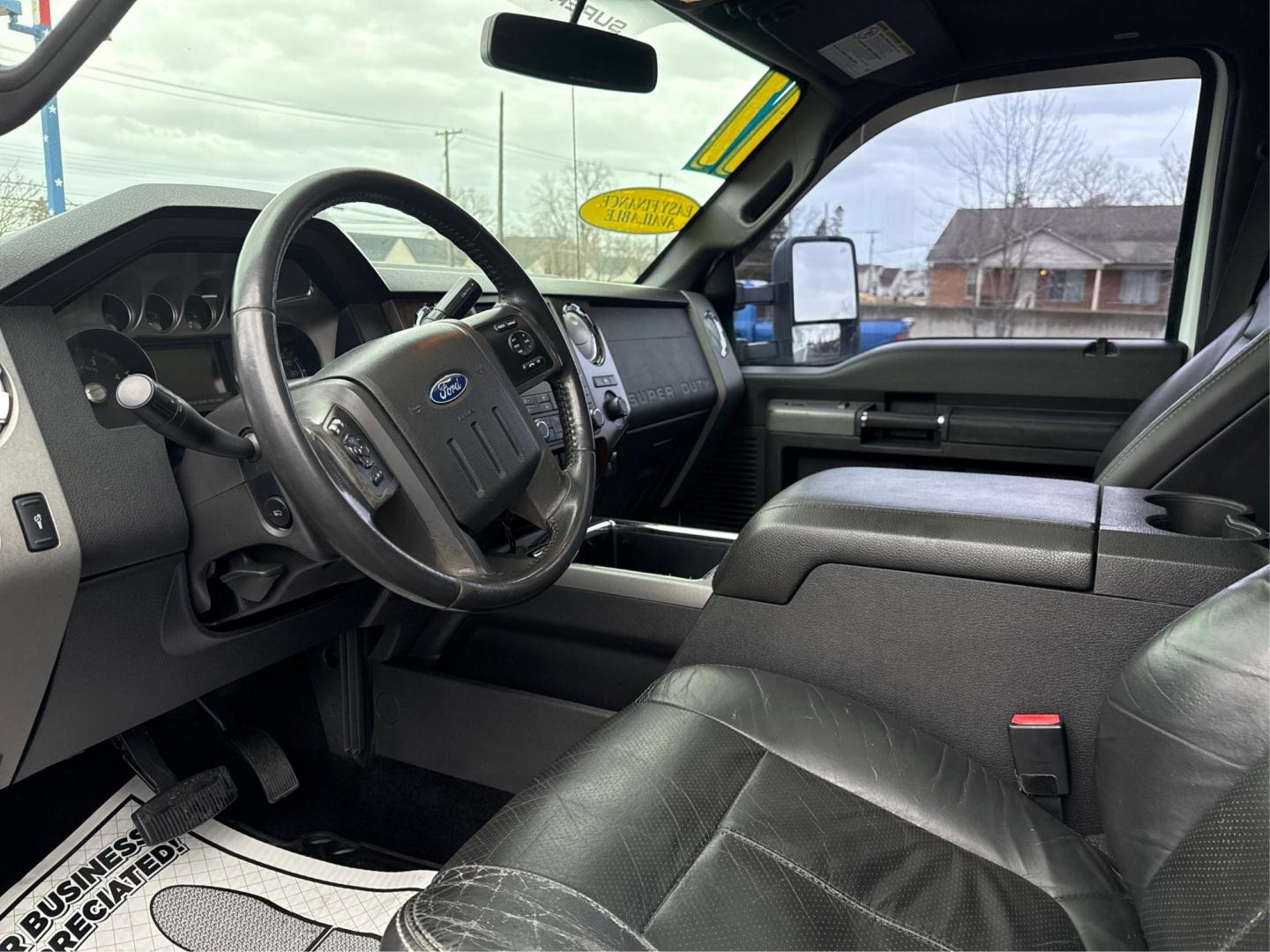 2011 WHITE FORD F-250 SUPER DUTY LARIAT (1FT7W2BT5BE) with an V8,6.7L(406 CID),OHV engine, AUTOMATIC transmission, located at 14600 Frazho Road, Warren, MI, 48089, (586) 776-3400, 42.485996, -82.974220 - Photo#8