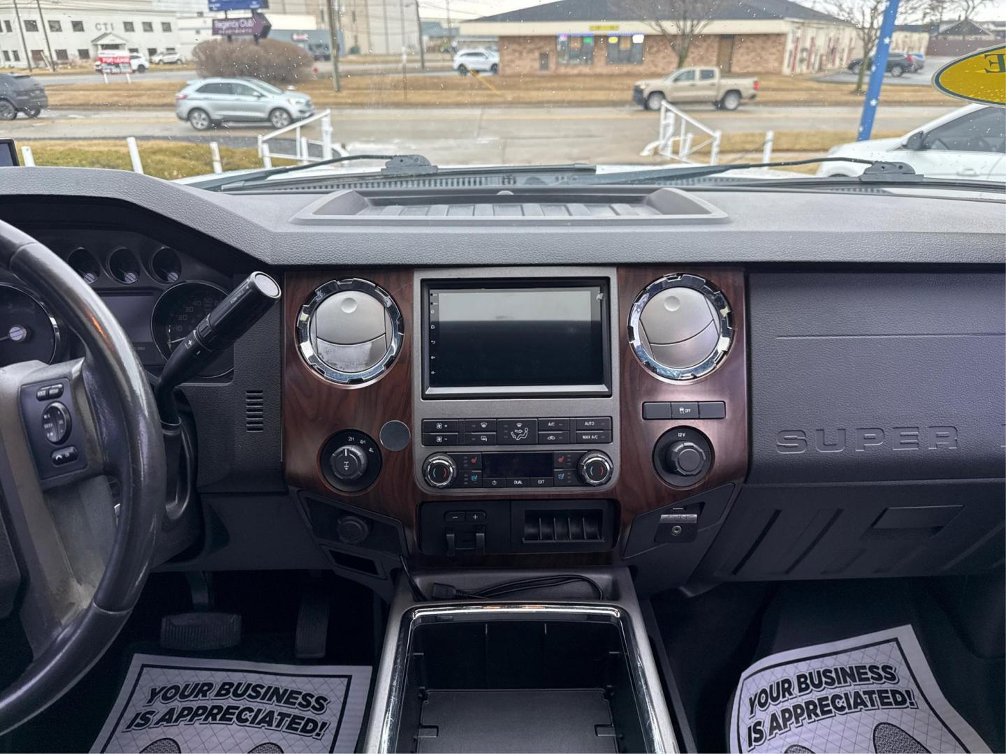 2011 WHITE FORD F-250 SUPER DUTY LARIAT (1FT7W2BT5BE) with an V8,6.7L(406 CID),OHV engine, AUTOMATIC transmission, located at 14600 Frazho Road, Warren, MI, 48089, (586) 776-3400, 42.485996, -82.974220 - Photo#11