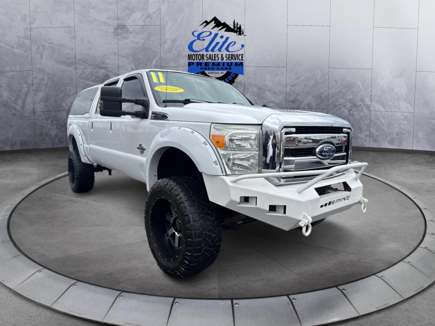 2011 WHITE FORD F-250 SUPER DUTY LARIAT (1FT7W2BT5BE) with an V8,6.7L(406 CID),OHV engine, AUTOMATIC transmission, located at 14600 Frazho Road, Warren, MI, 48089, (586) 776-3400, 42.485996, -82.974220 - Photo#2